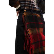 Load image into Gallery viewer, DESIGUAL Denim Pencil Skirt - waist close up