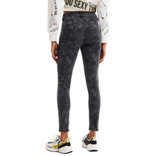 Load image into Gallery viewer, DESIGUAL Skinny Cargo Pants - back
