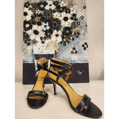 PRE-LOVED Nine West Black Pumps